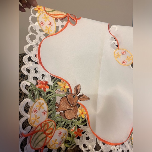 Embroidered Bunny Floral and Egg Table Linen - square (New in Package) - Picture 2 of 6